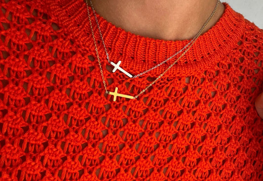 MEDIUM CROSS NECKLACE by Chansuttpearls