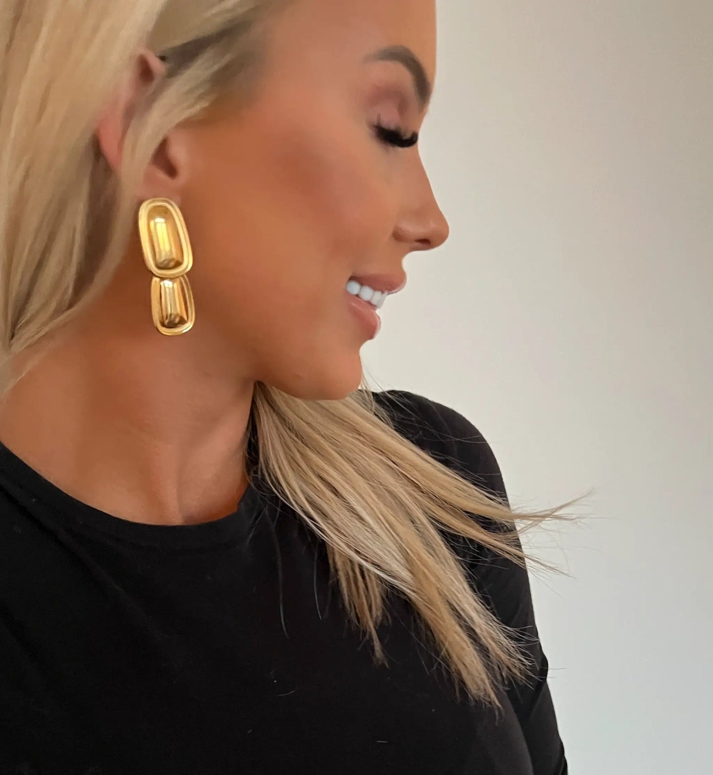THE ANGELINA EARRINGS by Chansuttpearls