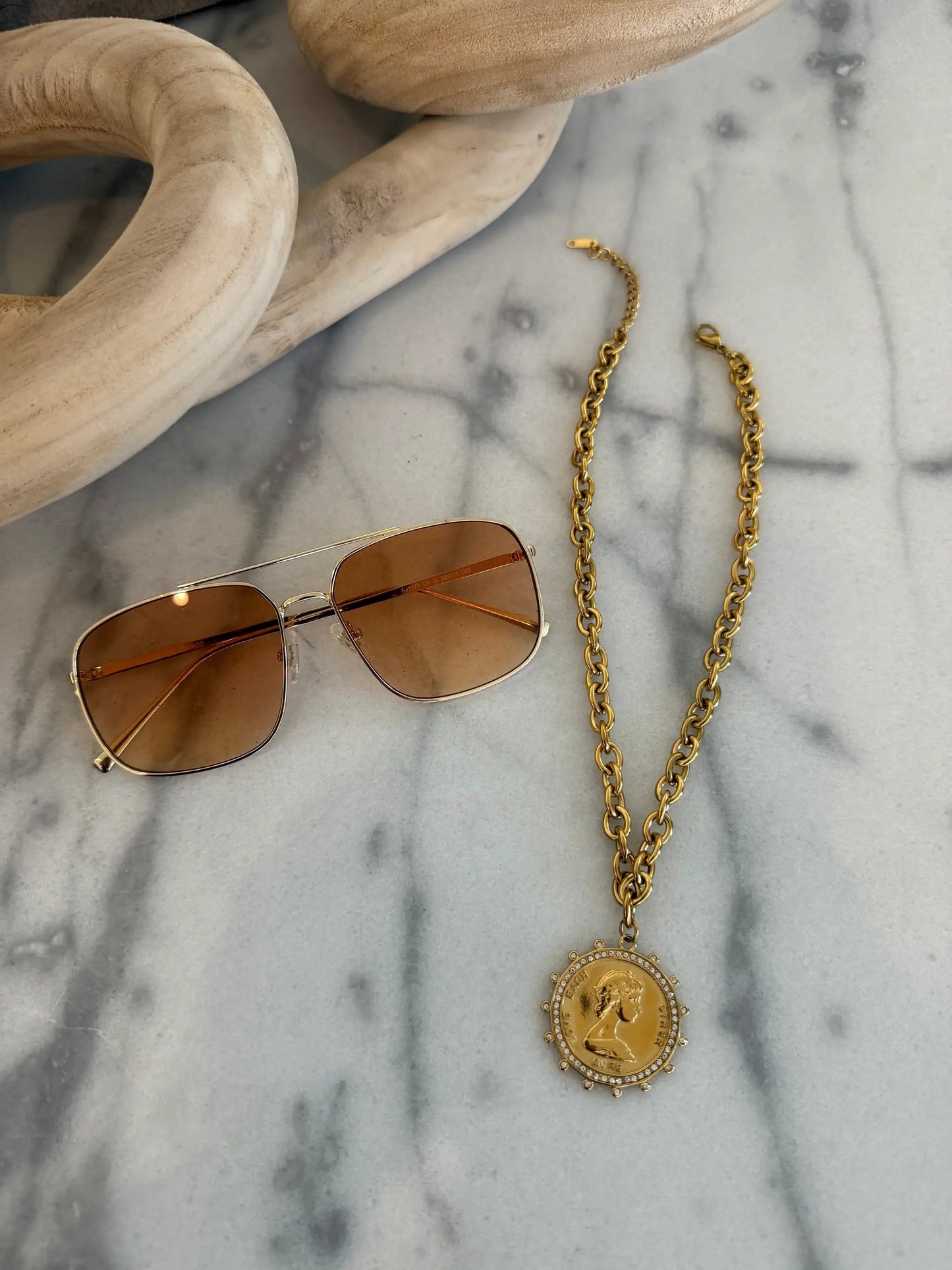 SMALL COIN NECKLACE by Chansuttpearls
