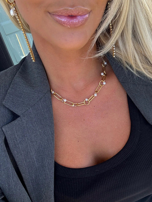 LUNA EARRINGS by Chansuttpearls