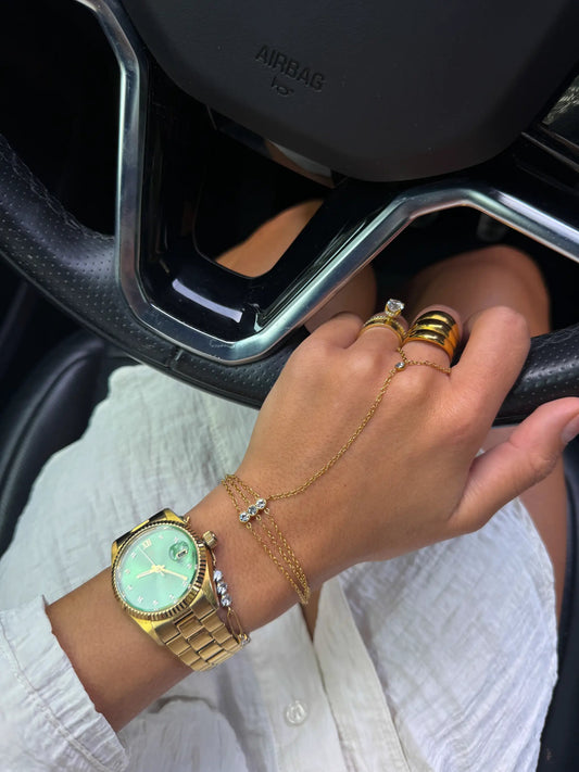 BENTLEY HAND CHAIN by Chansuttpearls
