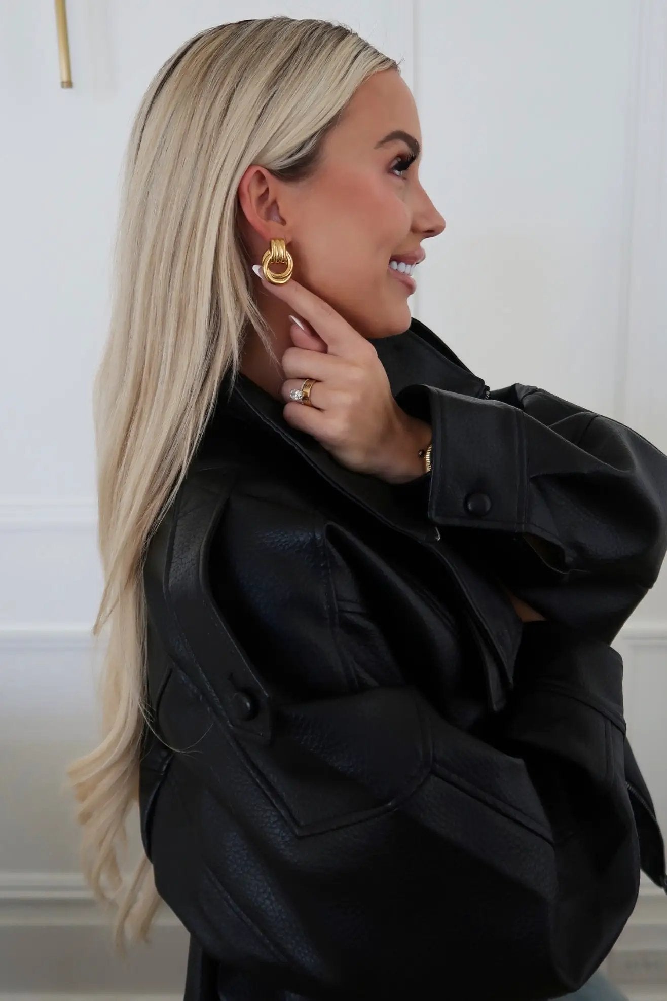 GOLD HARPER EARRINGS by Chansuttpearls