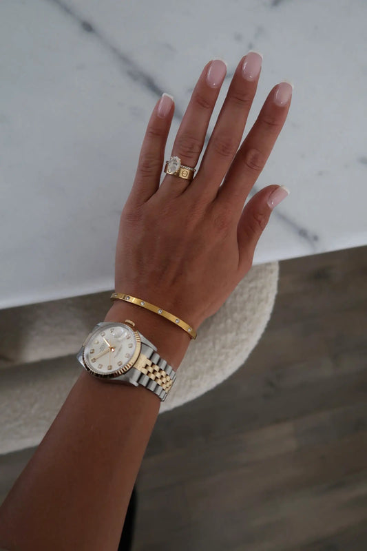 GLAM BANGLE by Chansuttpearls