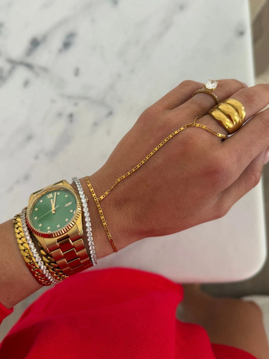 GLAM HAND CHAIN by Chansuttpearls