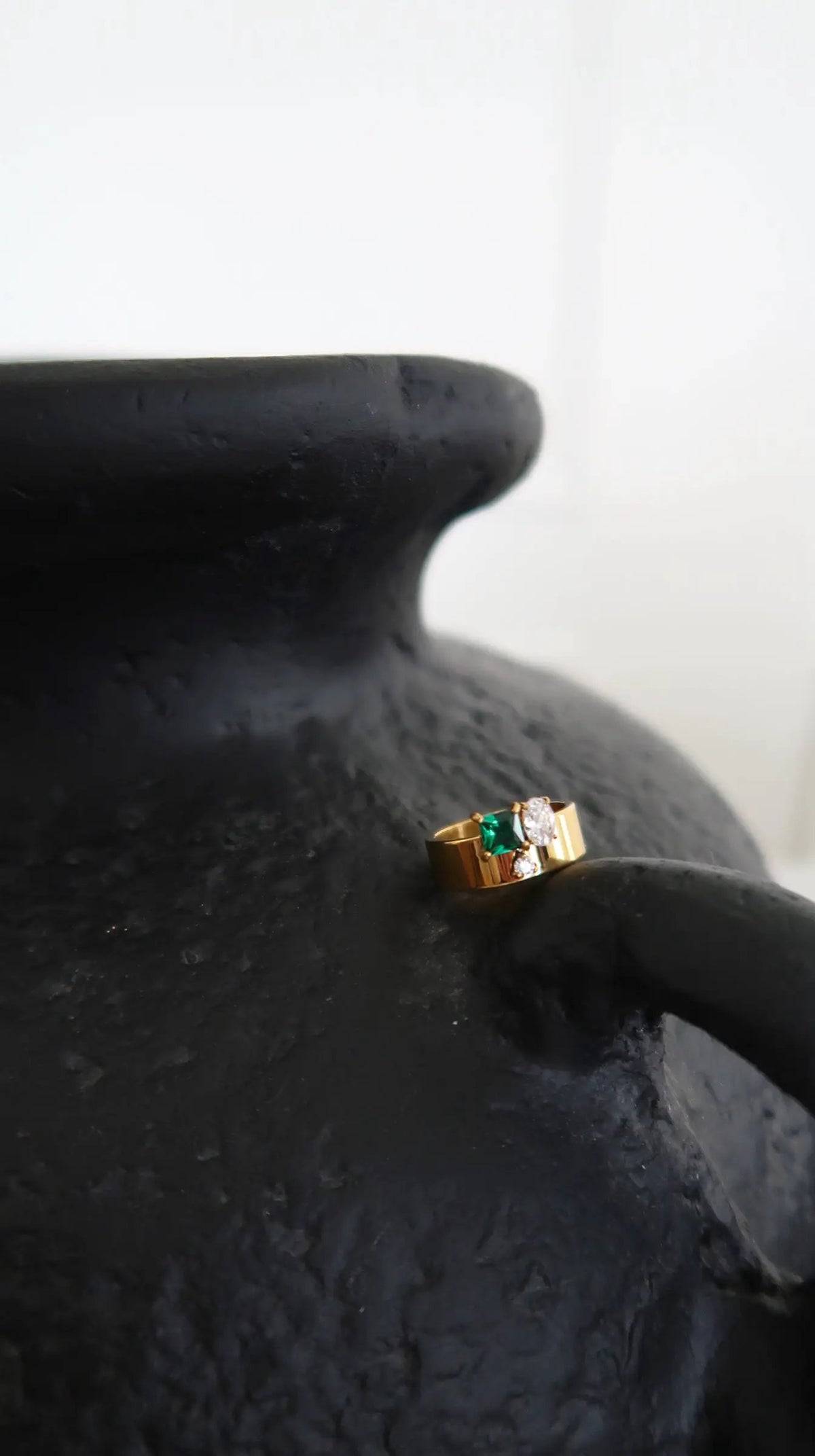 THE EMERALD RING by Chansuttpearls