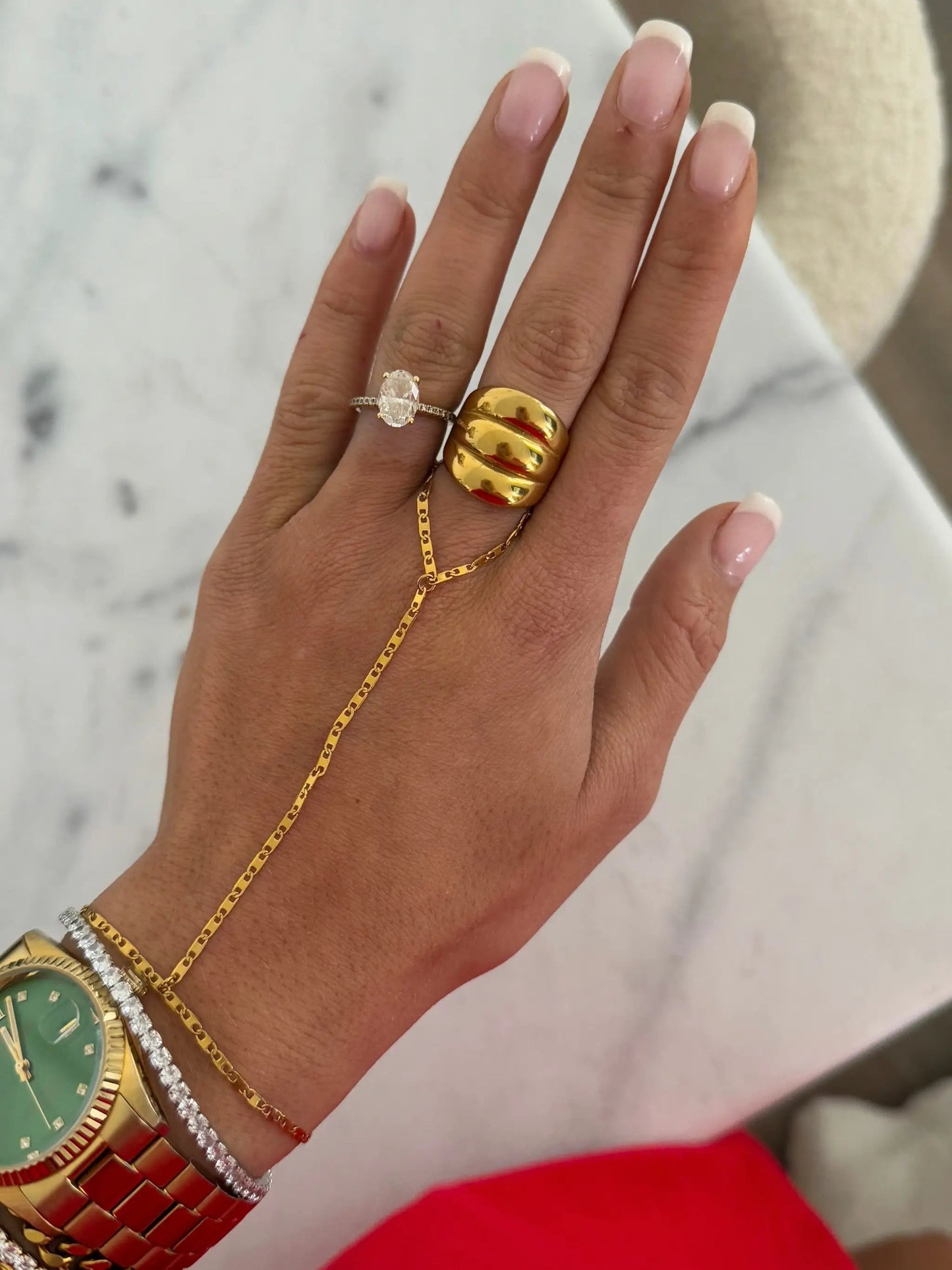 GLAM HAND CHAIN by Chansuttpearls