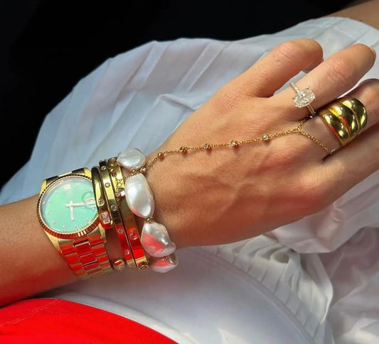 DIAMOND HAND CHAIN by Chansuttpearls