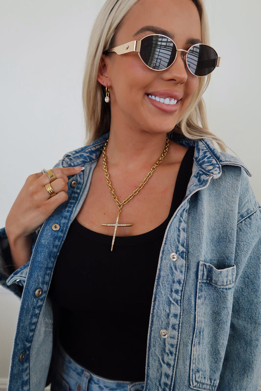 LUXE CROSS NECKLACE by Chansuttpearls