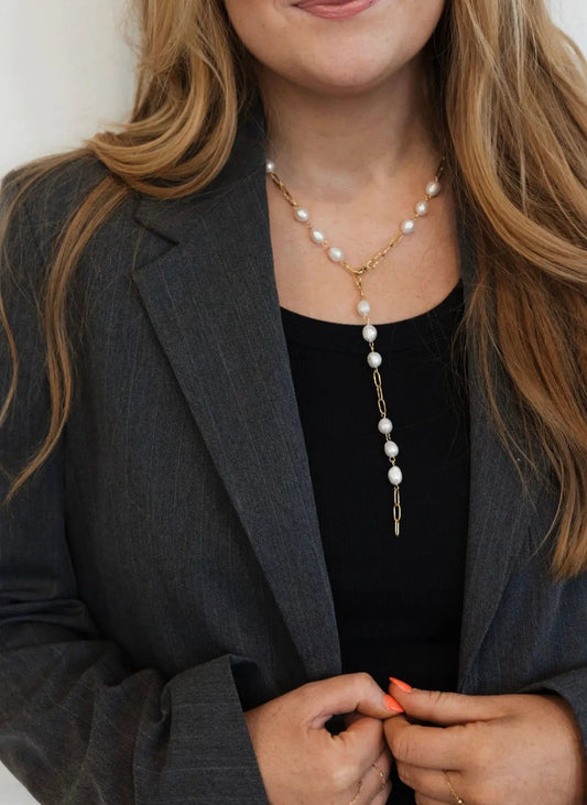 GIGI NECKLACE by Chansuttpearls
