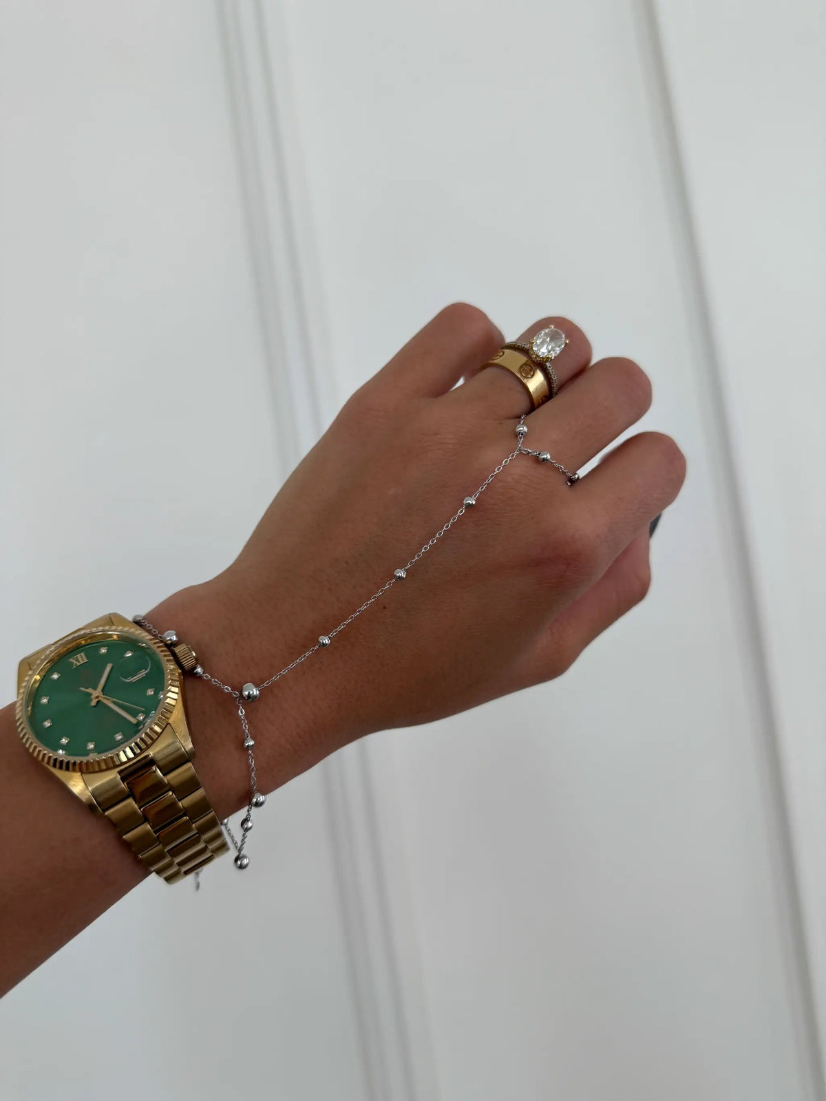 KYLAN HAND CHAIN by Chansuttpearls