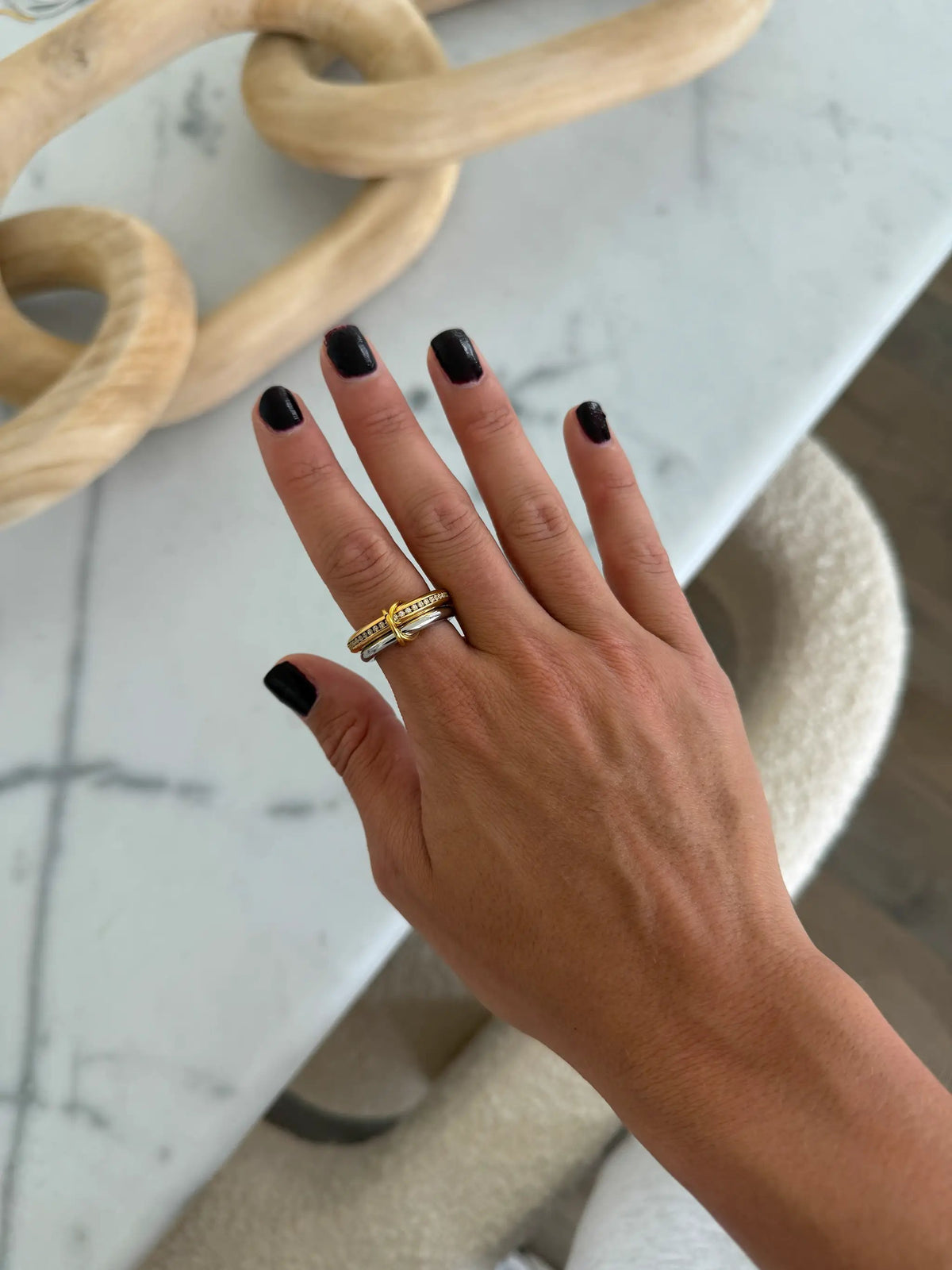 GLAM RING by Chansuttpearls