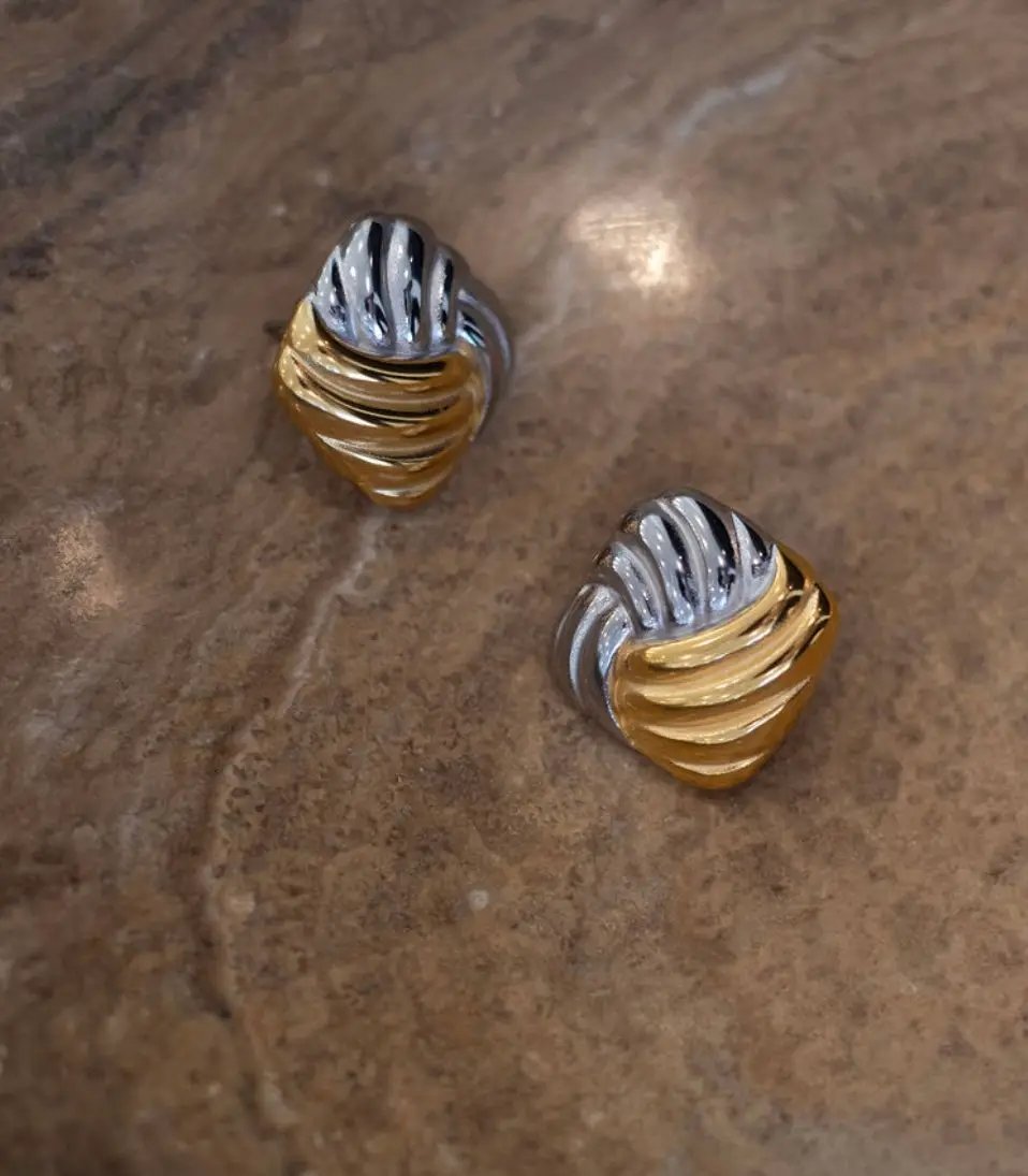 GRACE EARRINGS by Chansuttpearls