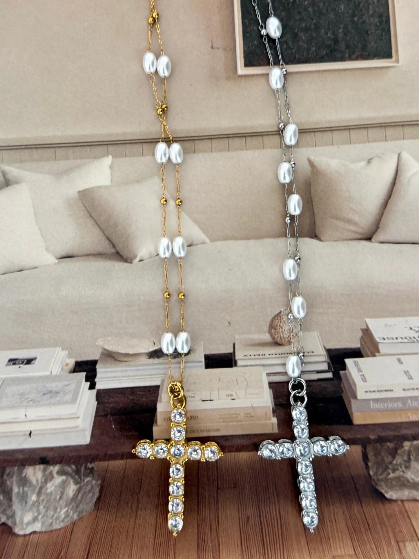 REMI NECKLACE by Chansuttpearls
