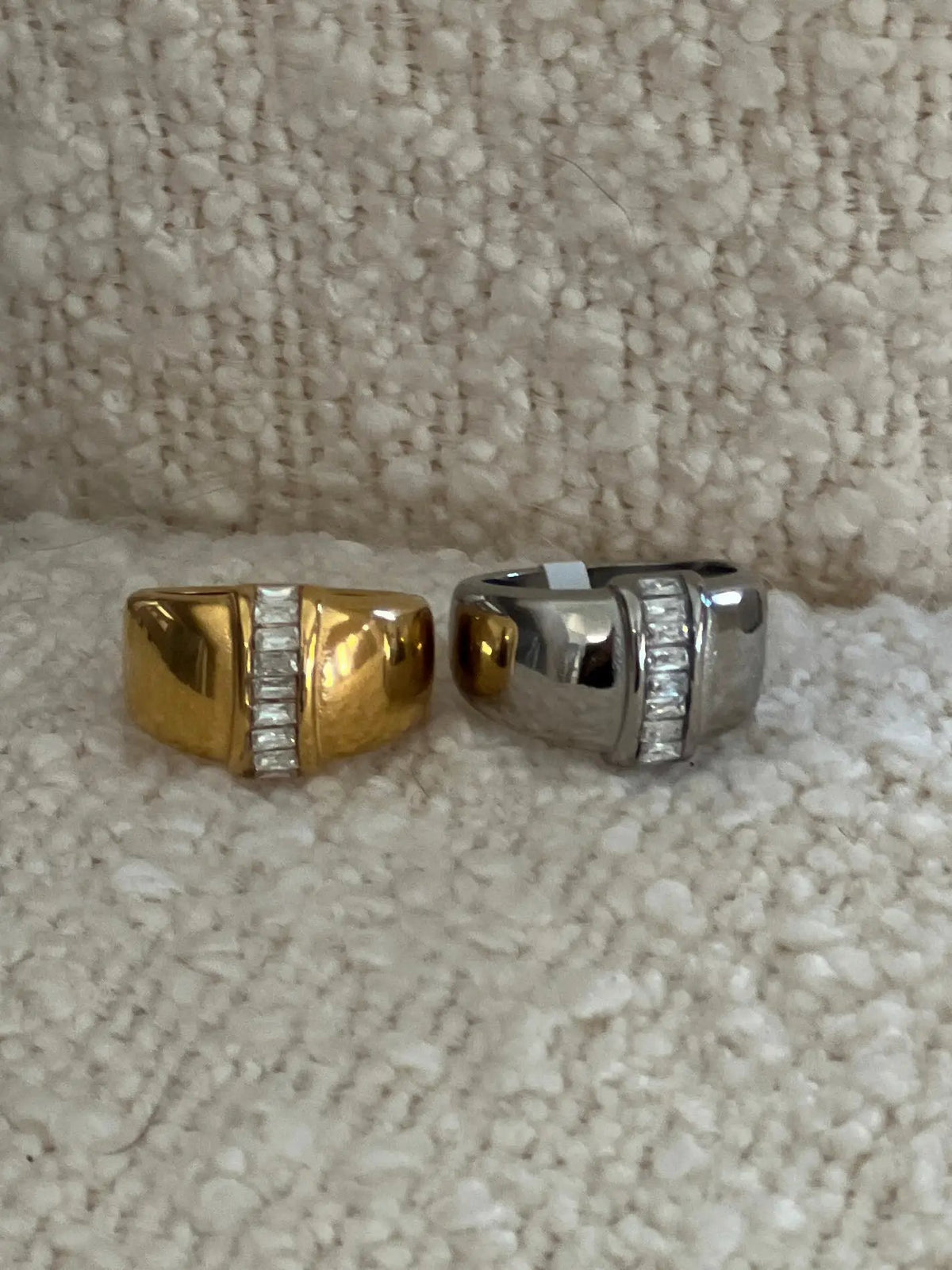 JORDAN RING by Chansuttpearls