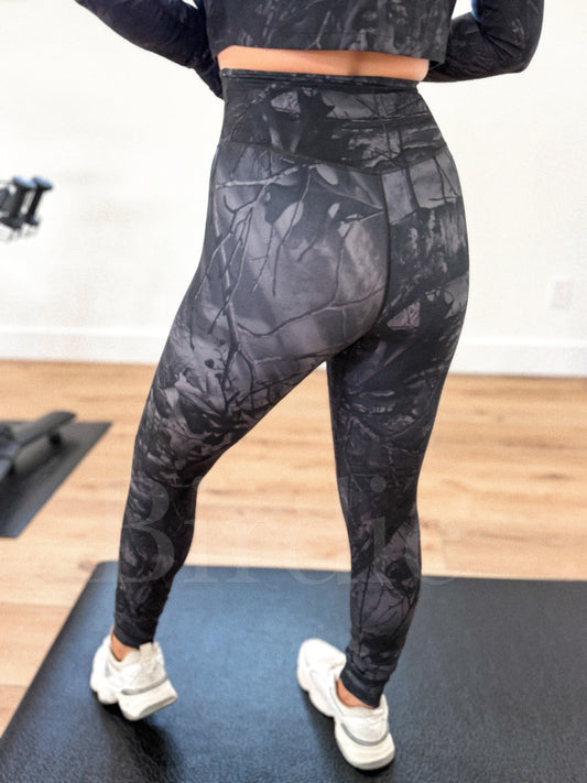 Birdie Elevated Motion Leggings | Carbon Camo by Birdie