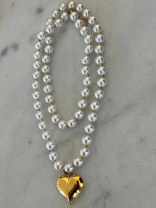 WRAP AROUND PEARL HEART NECKLACE by Chansuttpearls