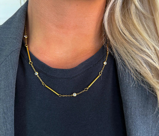 ELLA NECKLACE by Chansuttpearls