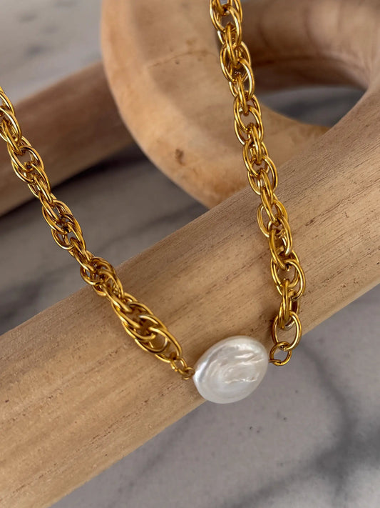MACK NECKLACE by Chansuttpearls