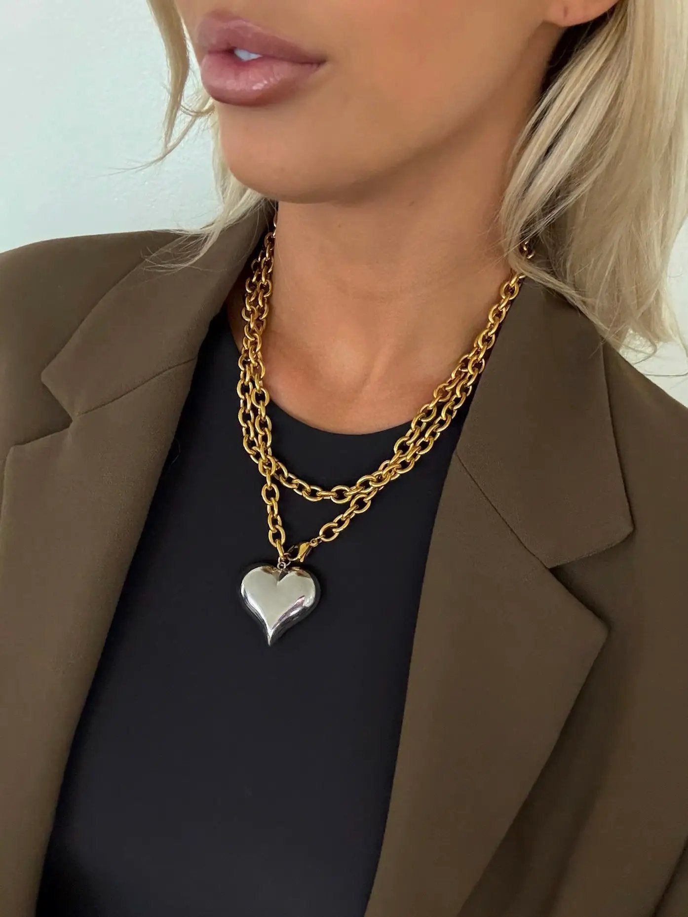 TWO TONED HEART NECKLACE by Chansuttpearls