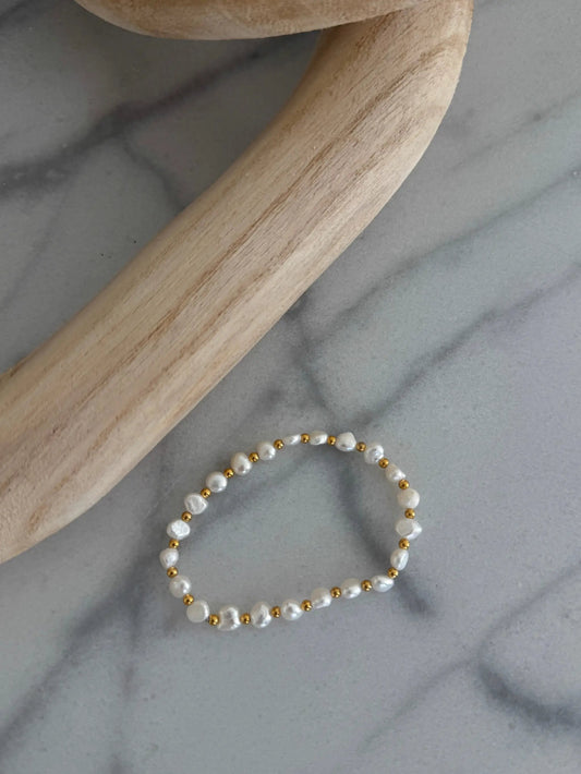 POPPY BRACELET by Chansuttpearls