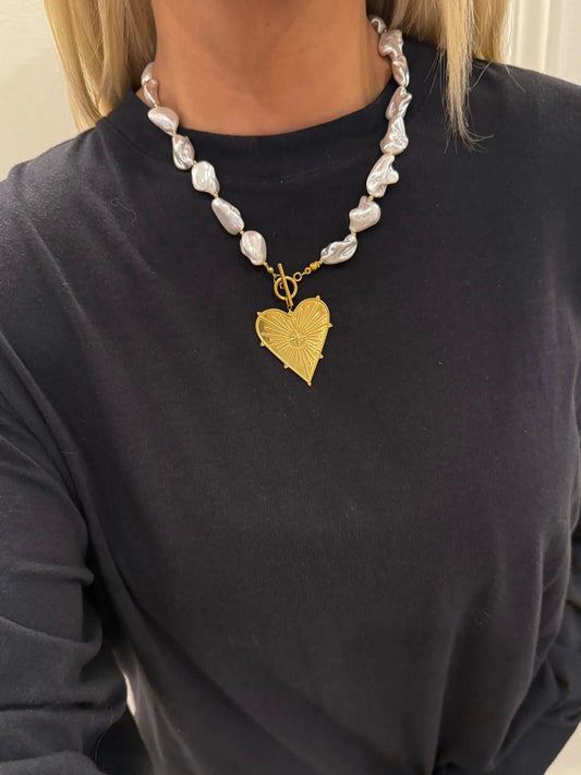 BLAZE NECKLACE by Chansuttpearls