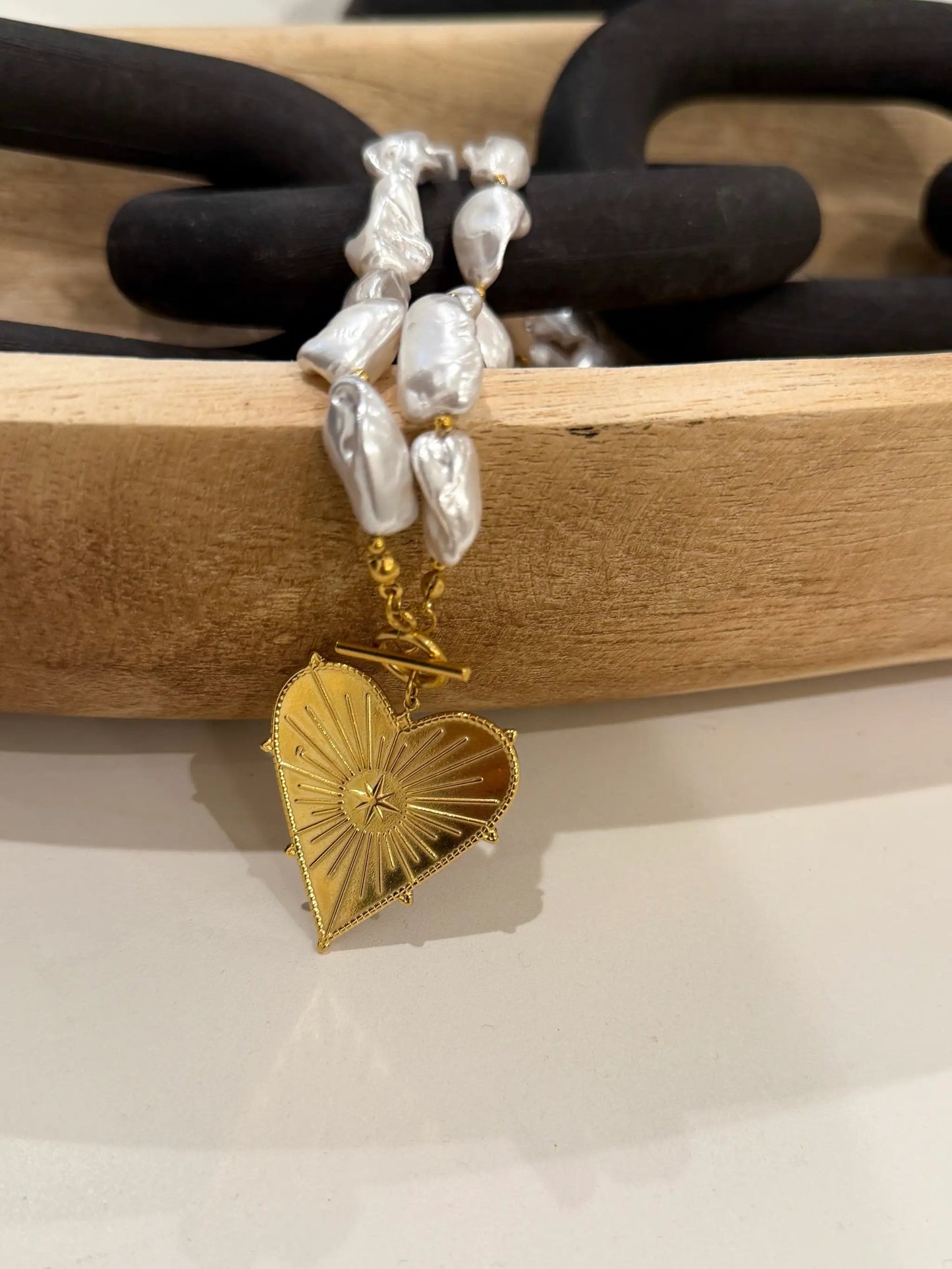 BLAZE NECKLACE by Chansuttpearls
