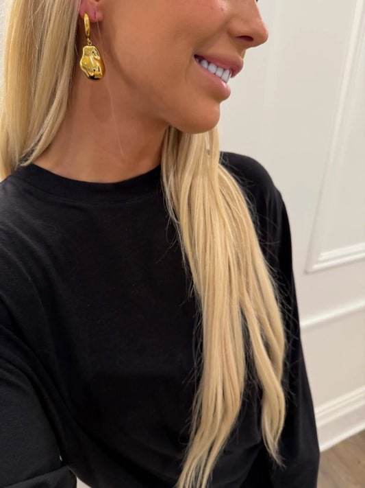 GOLD SADIE EARRINGS by Chansuttpearls