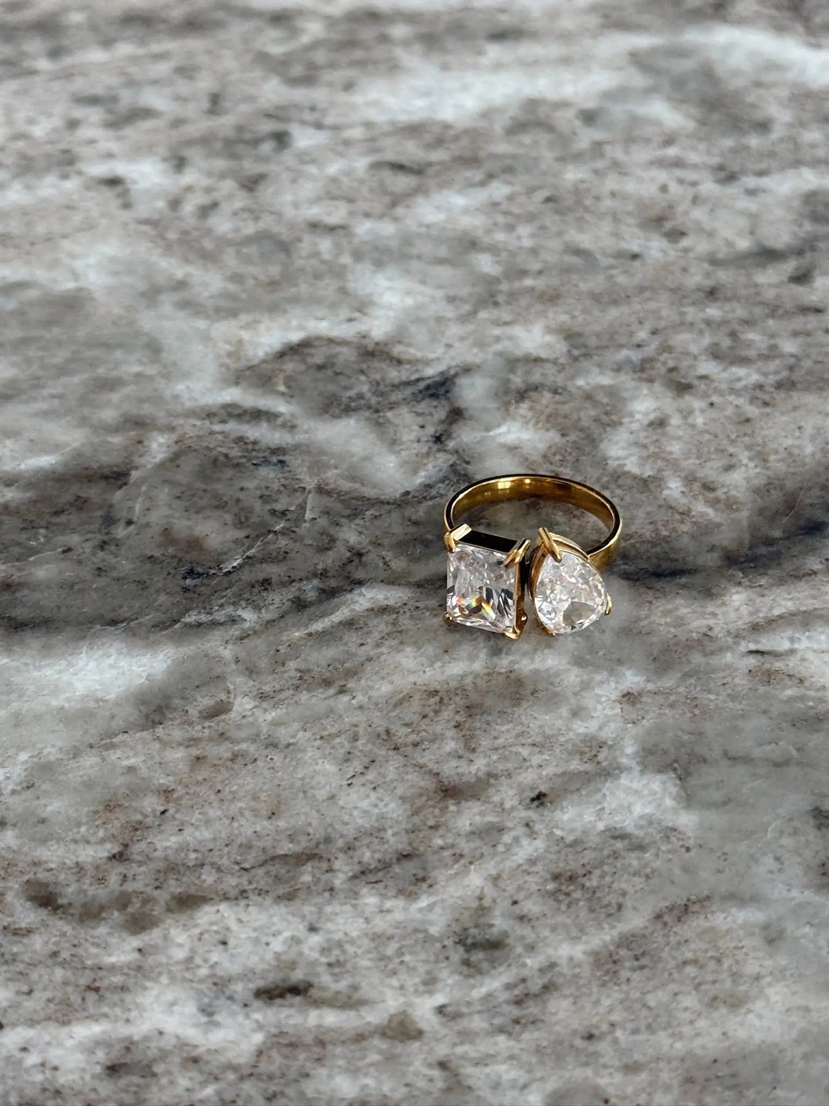 ISLA RING by Chansuttpearls