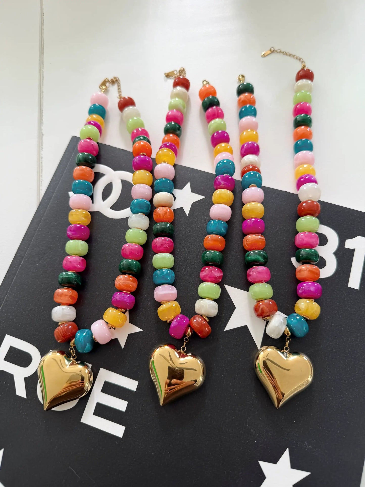 COLORFUL HEART NECKLACE by Chansuttpearls