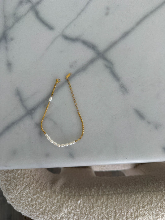 LILY ANKLET by Chansuttpearls