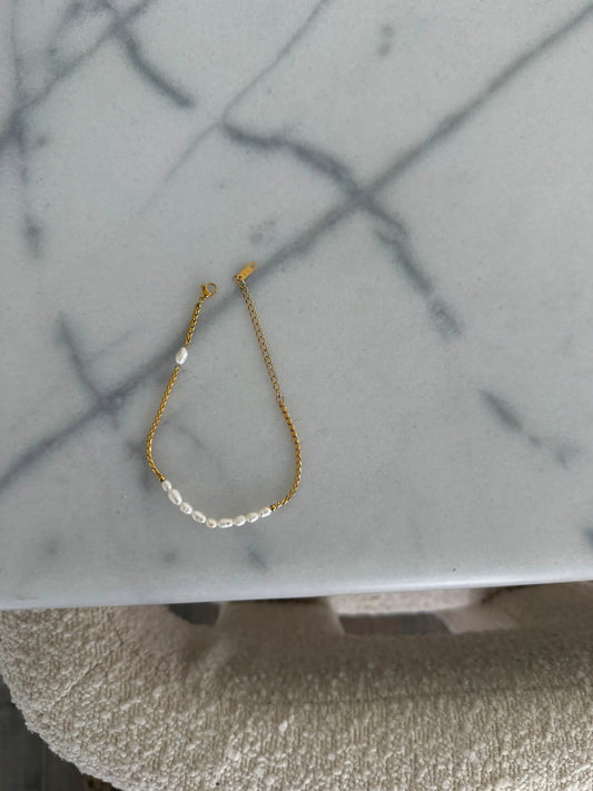 LILY ANKLET by Chansuttpearls