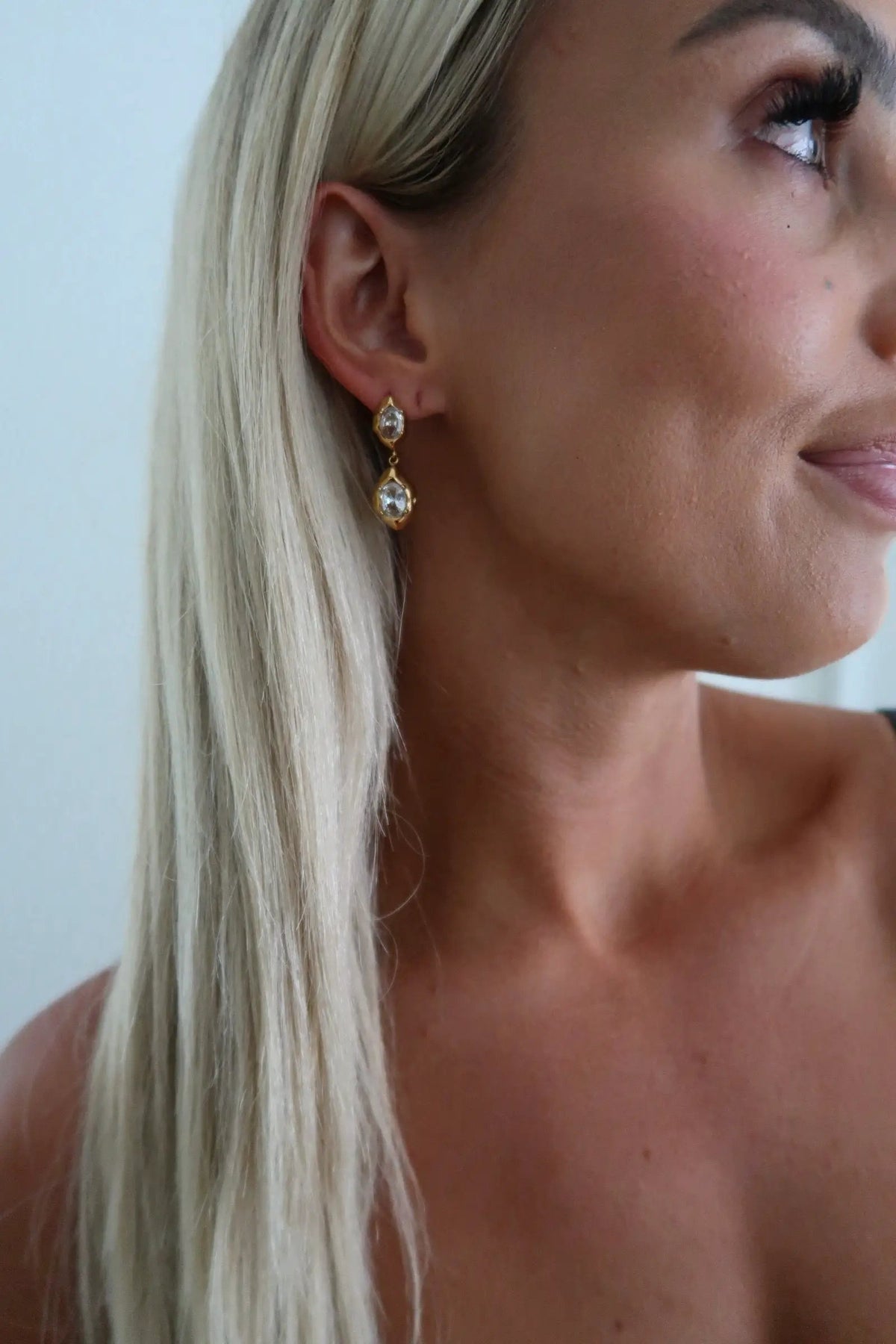 ELLIE EARRINGS by Chansuttpearls