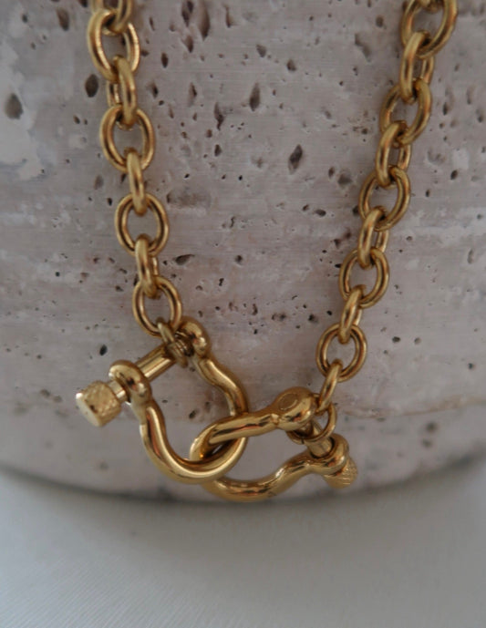 Cleo Necklace Delicate Pendant Jewelry For Everyday Wear by Chansuttpearls