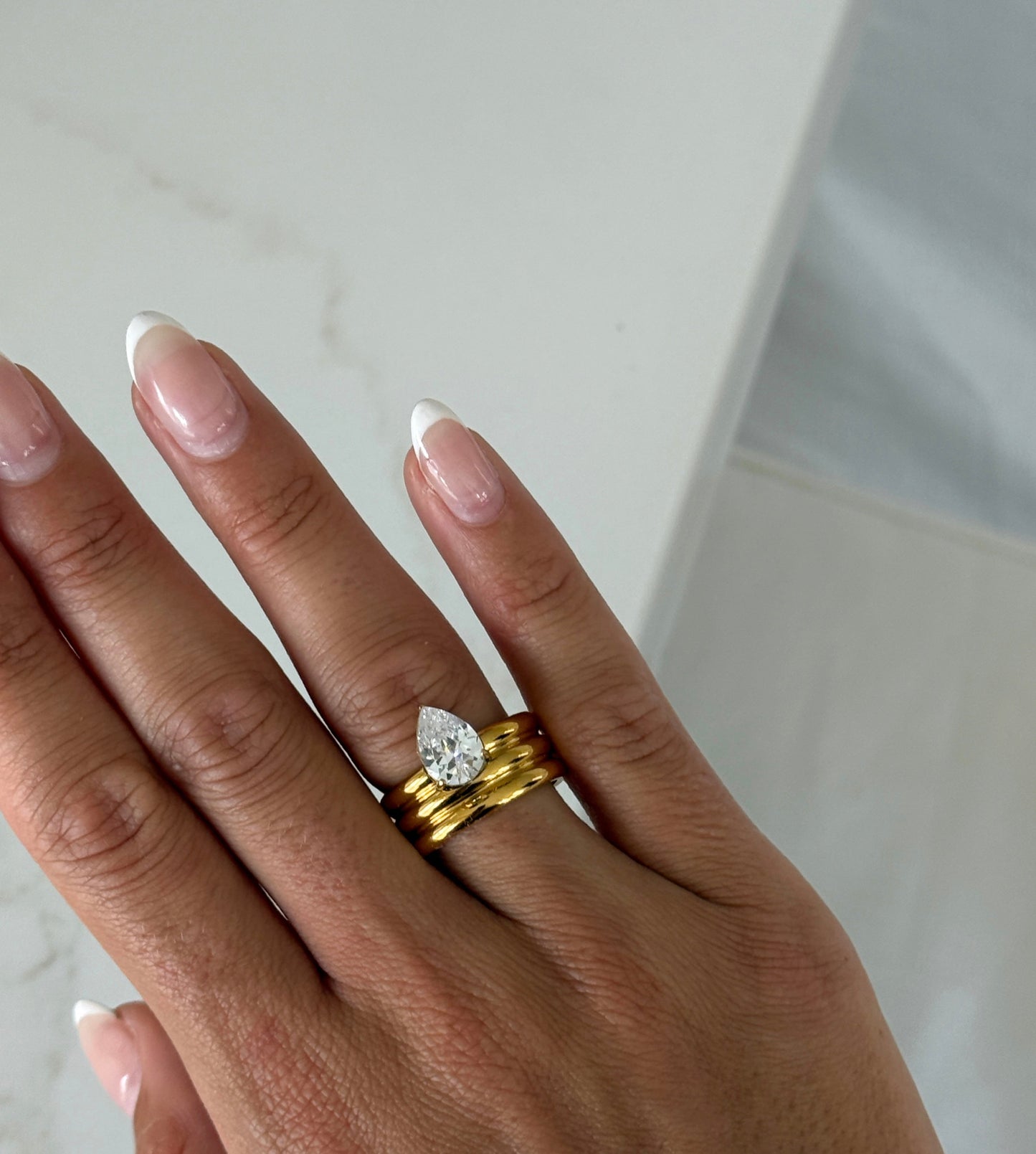 OLIVIA RING by Chansuttpearls