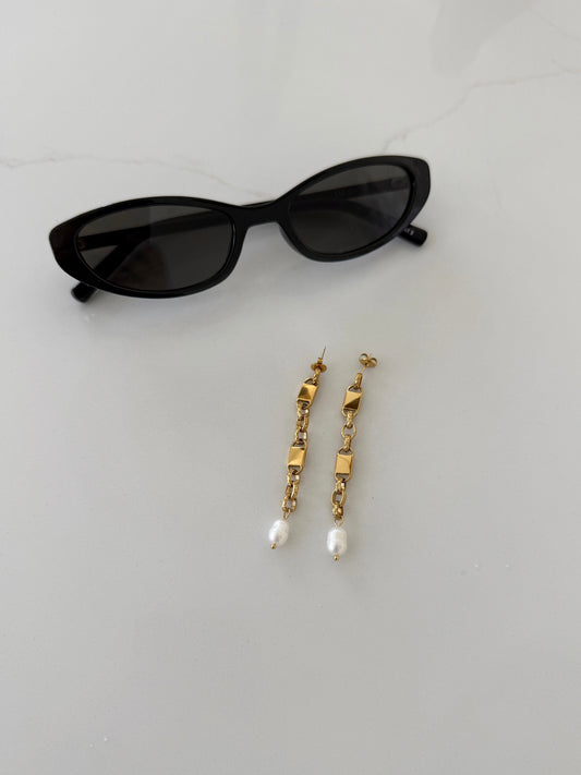 CHARLOTTE EARRING by Chansuttpearls