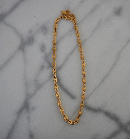 MIA NECKLACE by Chansuttpearls