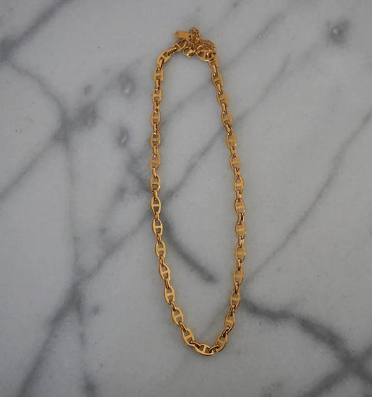 MIA NECKLACE by Chansuttpearls
