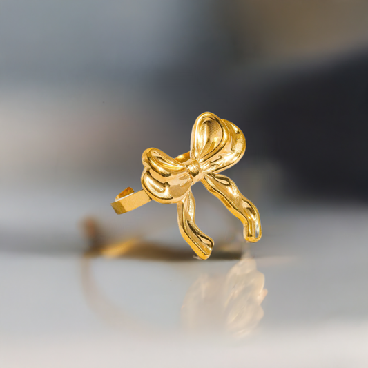18k Gold Bow Adjustable Ring Ring