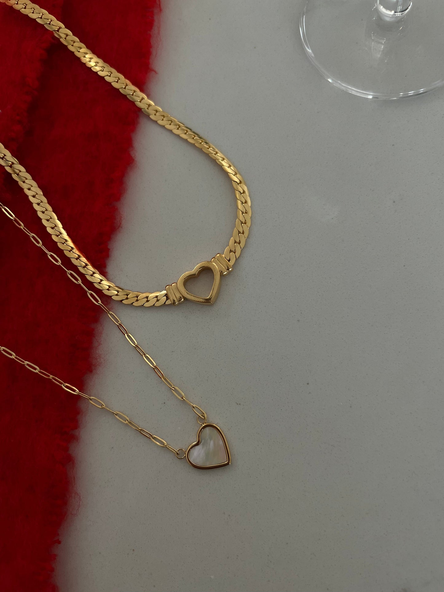 WHITE HEART NECKLACE by Chansuttpearls