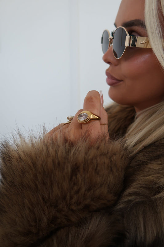 CARLY RING by Chansuttpearls