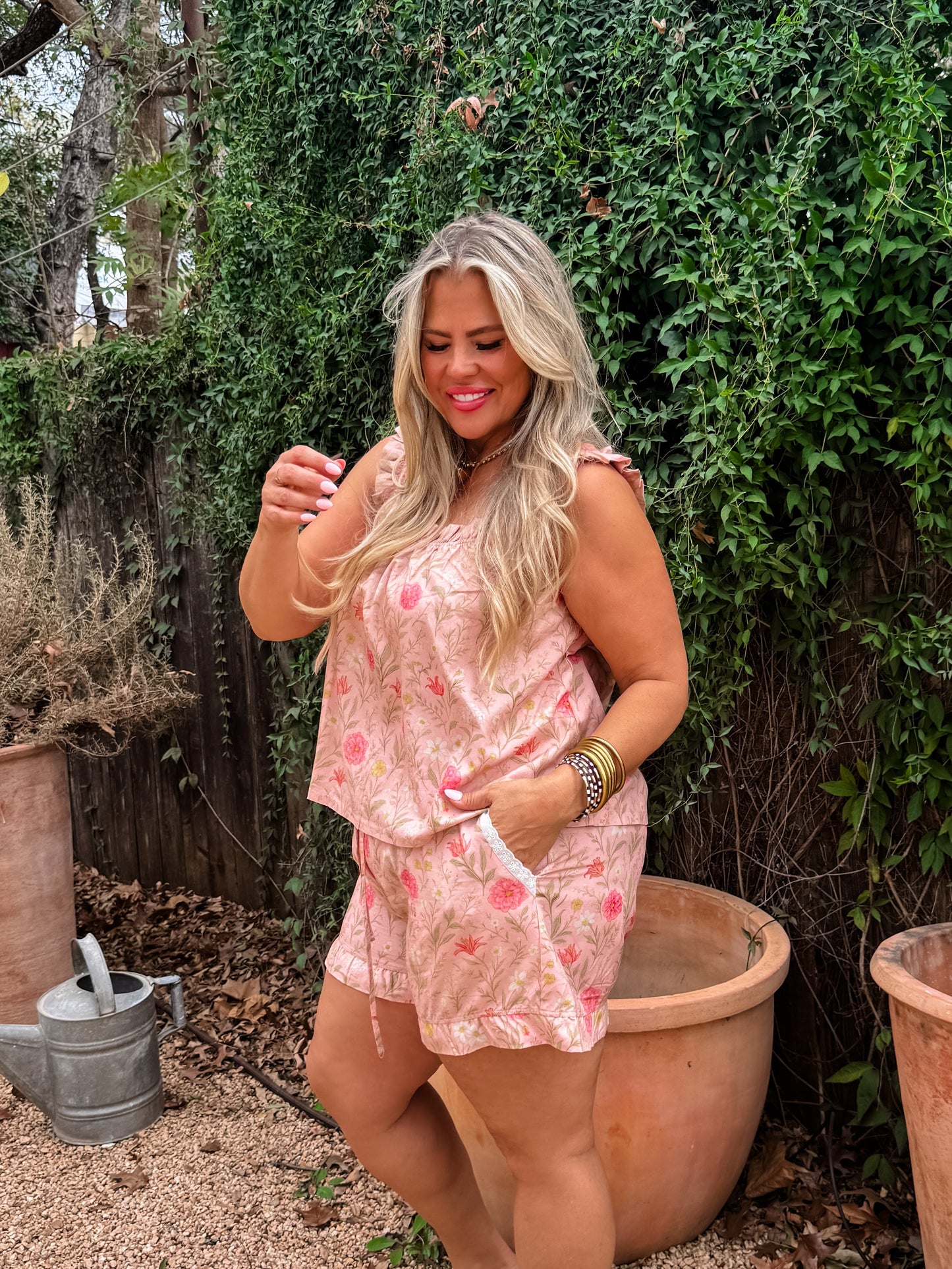 EASTER SUNDAY LOUNGE SET