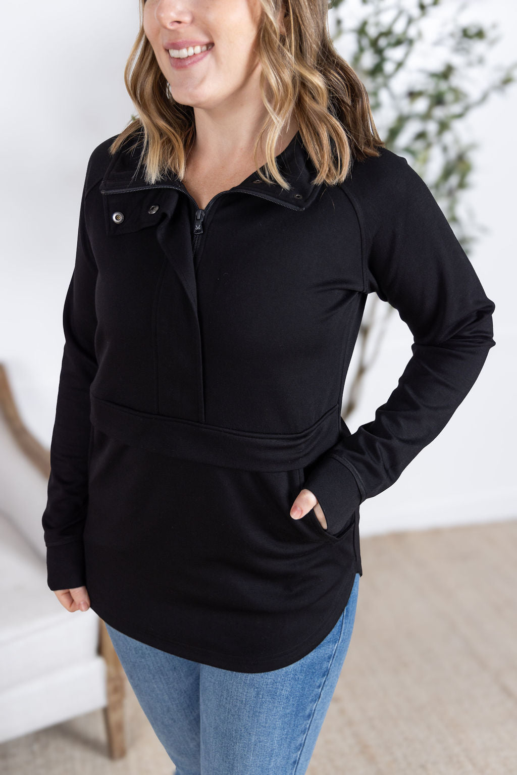 IN STOCK Mia Scuba Halfzip - Black FINAL SALE