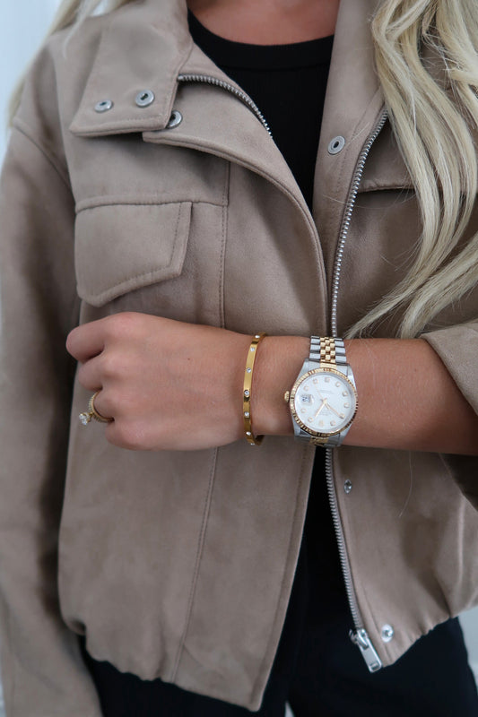GLAM BANGLE by Chansuttpearls