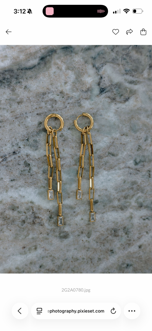 CHELSEA EARRING by Chansuttpearls