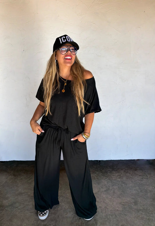 SIMPLE COMFORT SET by Blakeley Designs