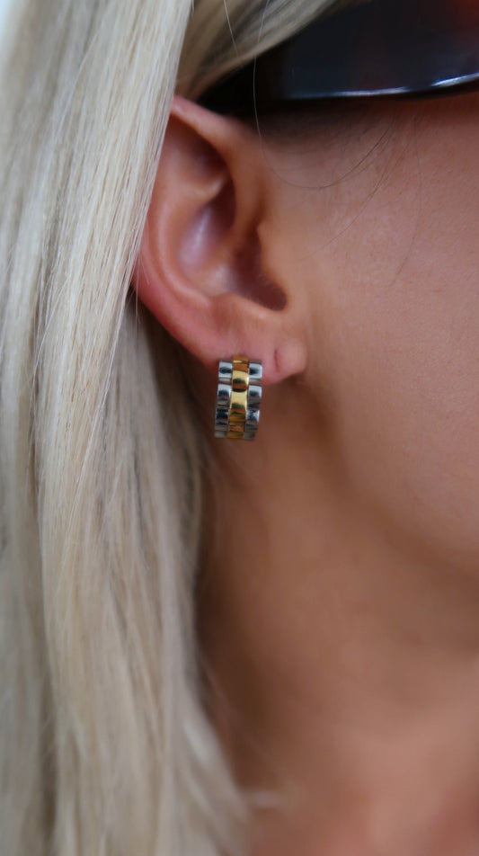 SMALL TWO TONED ROLLY HOOPS by Chansuttpearls