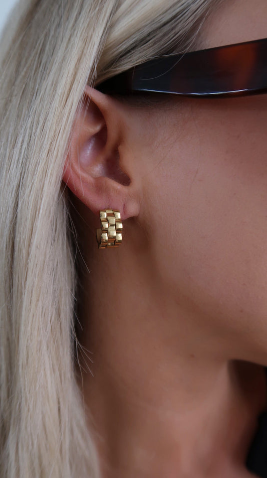 SMALL GOLD ROLLY HOOPS by Chansuttpearls