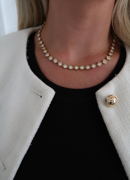 ROXIE NECKLACE by Chansuttpearls