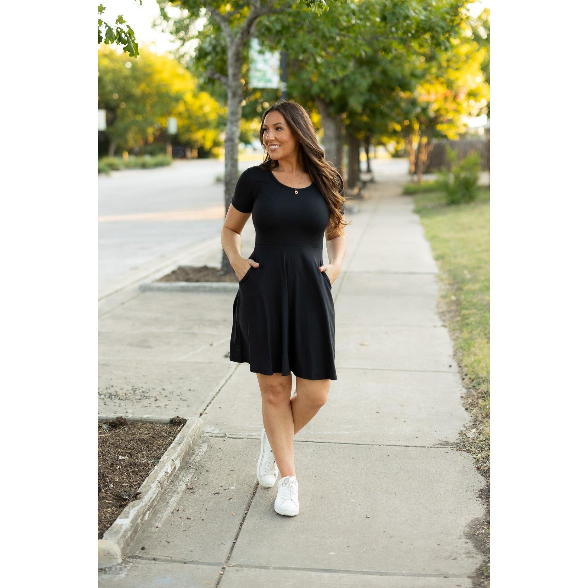Julia Rose Dakota Dress women’s boutique midi dress front view, Woman wearing Julia Rose Dakota Dress casual everyday outfit