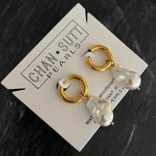 MISTY EARRINGS by Chansuttpearls